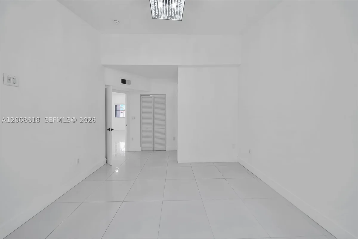 13170 SW 66 #1810B, Miami: photo 1 of 15