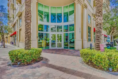 410 Evernia St #630, West Palm Beach: photo 1 of 57