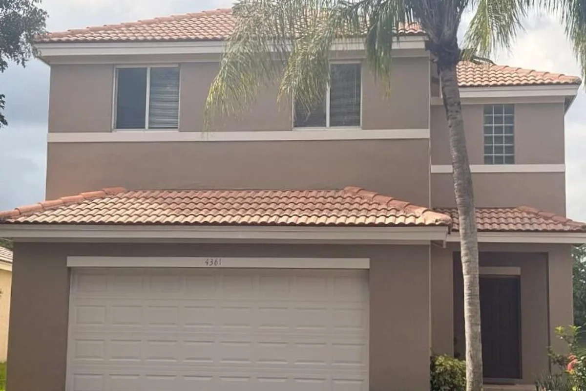 4361 Dogwood Cir, Weston: photo 1 of 26