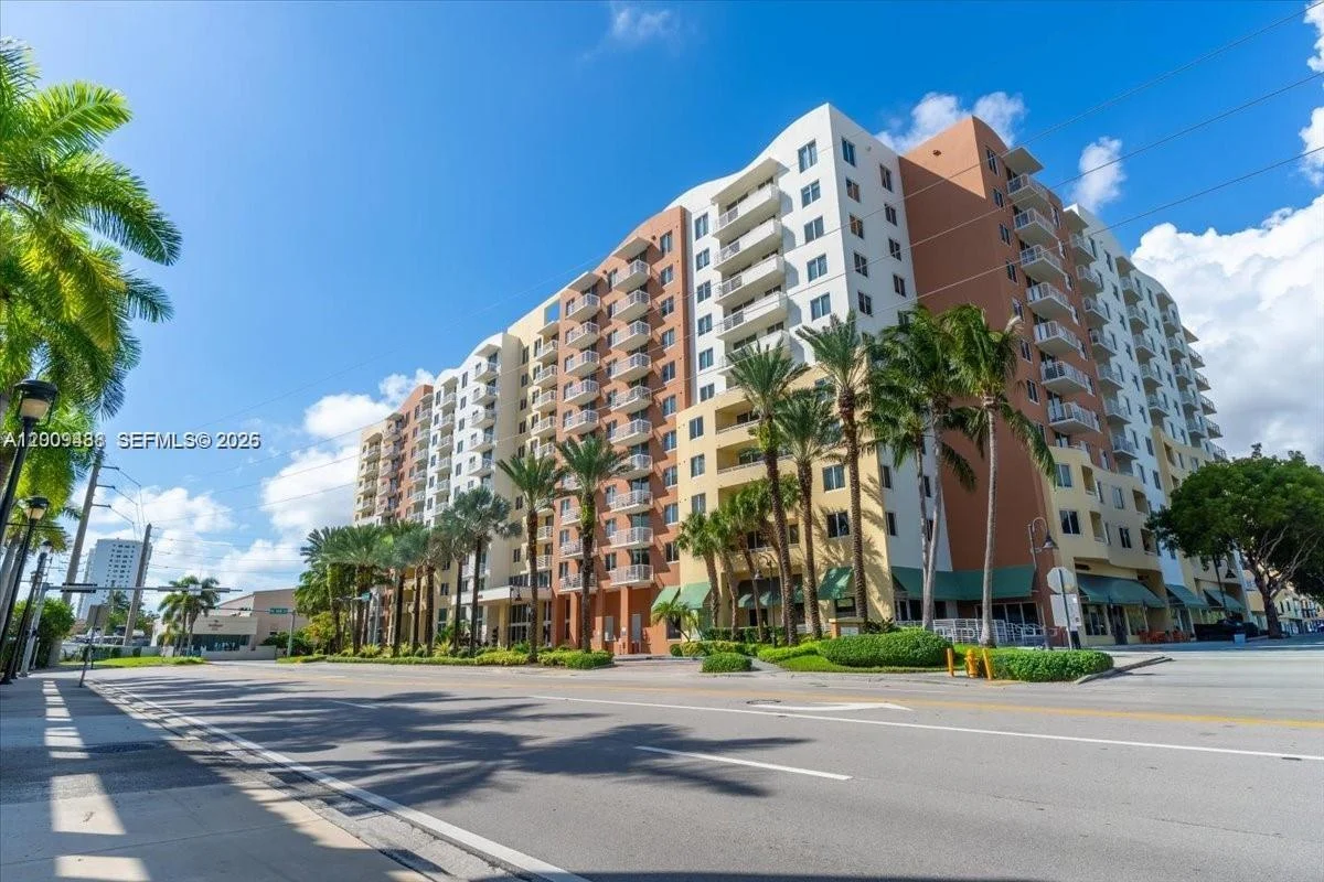 18800 NE 29th Ave #302, Aventura: photo 1 of 28