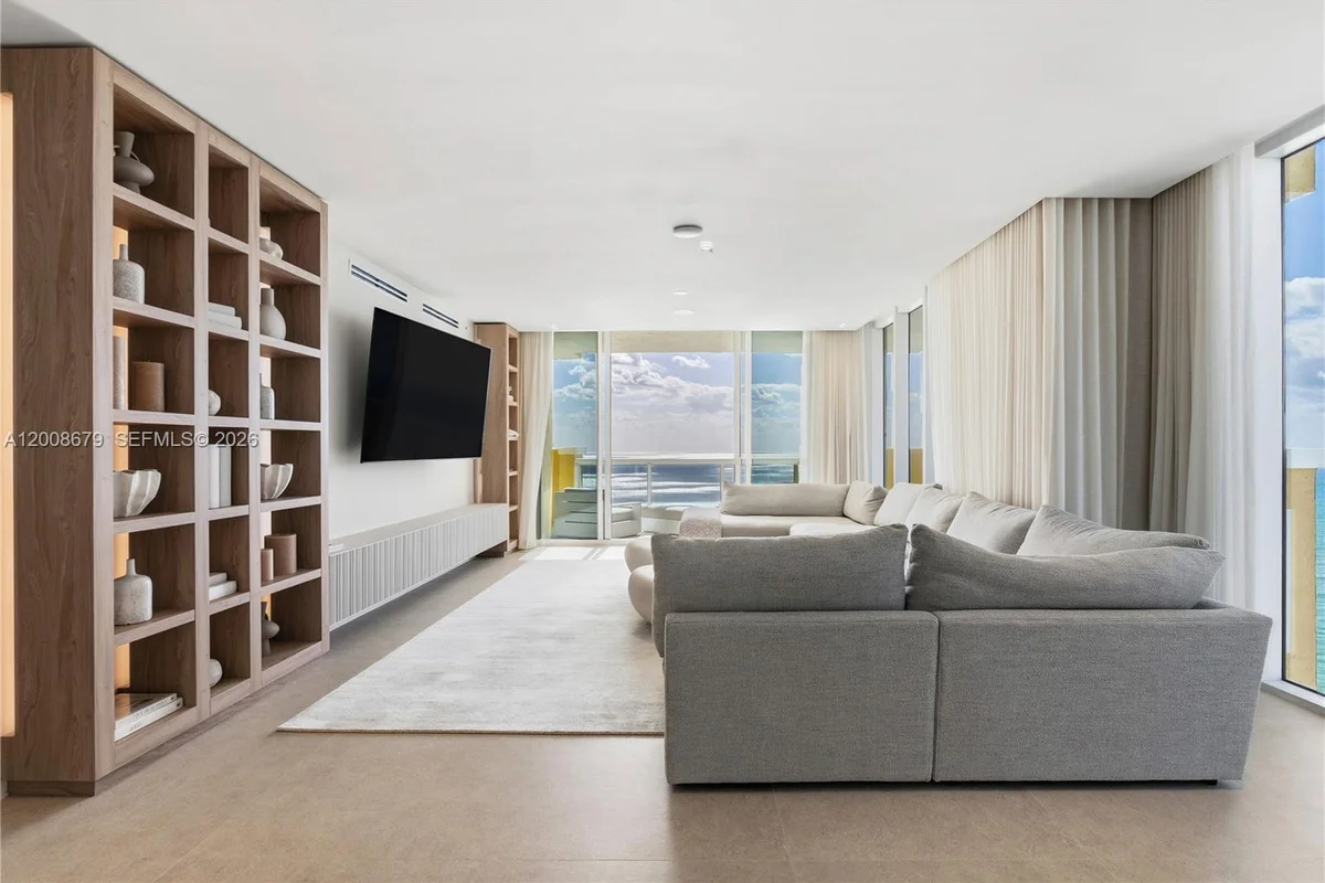 17875 Collins Ave #3906, Sunny Isles Beach: photo 1 of 34
