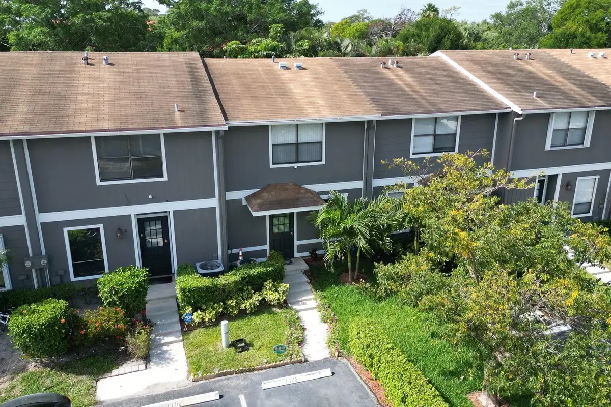 850 Hill Dr #D, West Palm Beach: photo 1 of 41