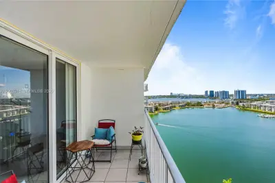2851 NE 183rd St #2012E, Aventura: photo 1 of 71
