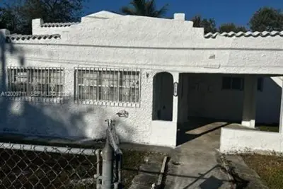 7714 NW 5th Ave, Miami: photo 1 of 3