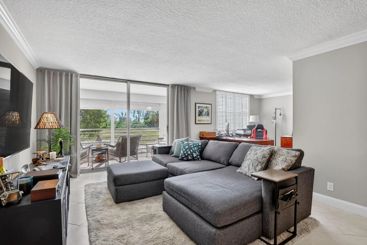 6300 NW 2nd Ave #306, Boca Raton: photo 1 of 43
