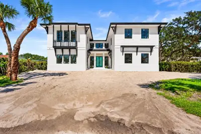 2267 Windsor Rd, Palm Beach Gardens: photo 1 of 18