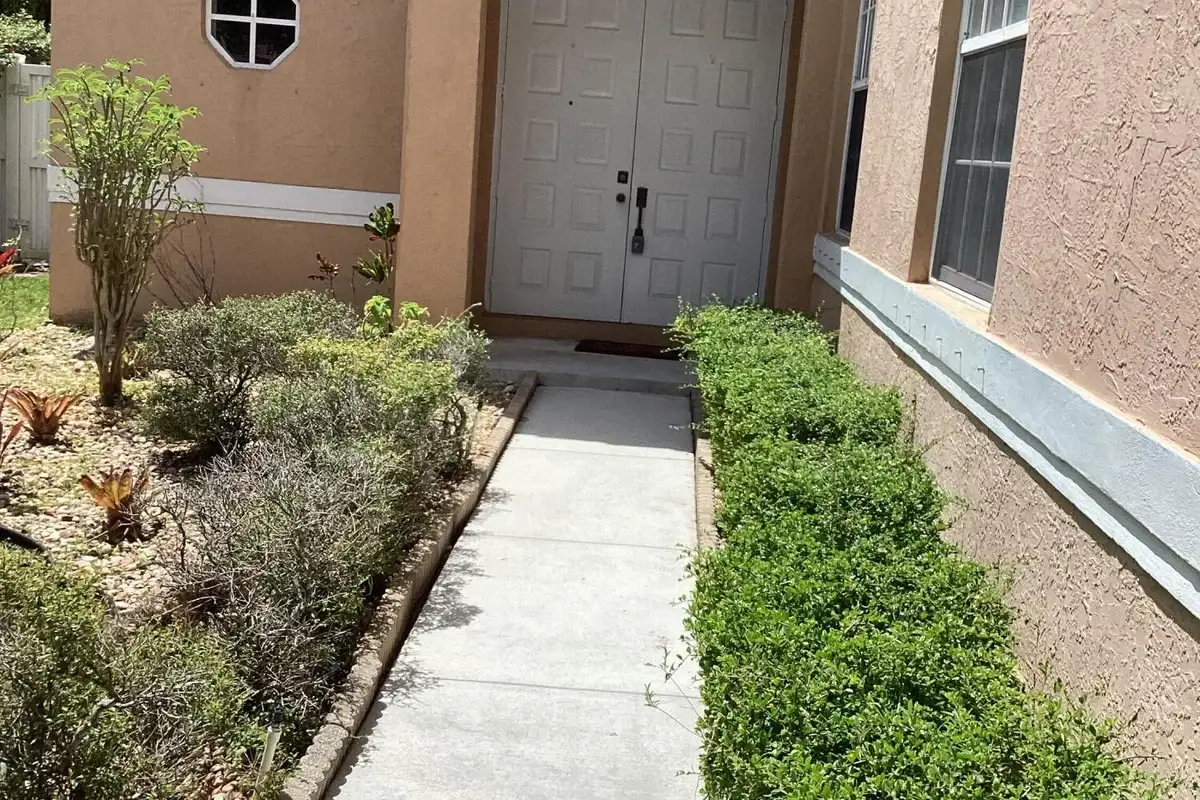 19440 SW 2nd St, Pembroke Pines: photo 1 of 7