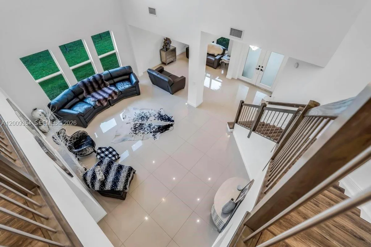 7601 Cavalia Dr, Davie: photo 1 of 1