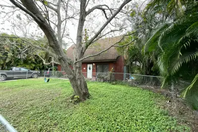6640 Riggers Rd, Lake Worth: photo 1 of 20