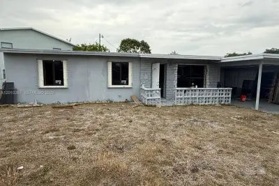 1501 NW 3rd Way, Pompano Beach: photo 1 of 32