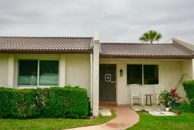 449 Golden River Dr, West Palm Beach: photo 1 of 22