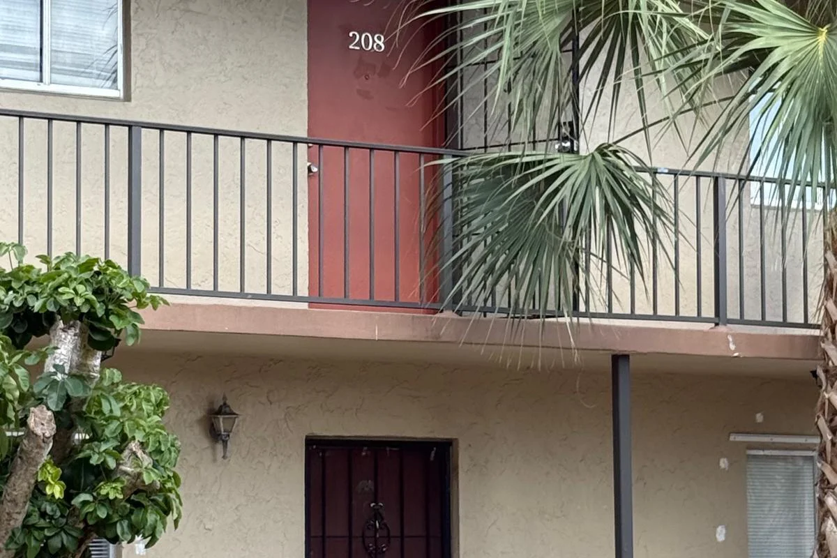 6074 Forest Hill Blvd #208, West Palm Beach: photo 1 of 12