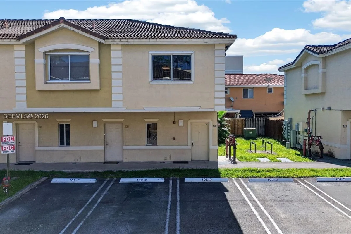 7995 NW 8th St #100C, Miami: photo 1 of 30