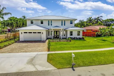 12952 Drayton Rd SE, North Palm Beach: photo 1 of 101