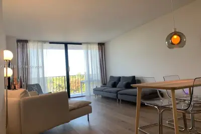 780 NE 69th St #506, Miami: photo 1 of 1
