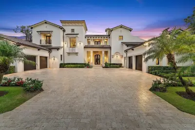 135 W Bears Club Dr, Jupiter: photo 1 of 61