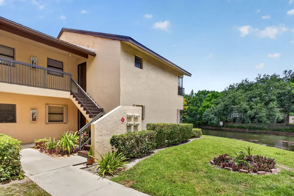 3713 Cocoplum Cir #3545, Coconut Creek: photo 1 of 33