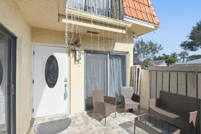4260 NW 114th Ter #60, Coral Springs: photo 1 of 21