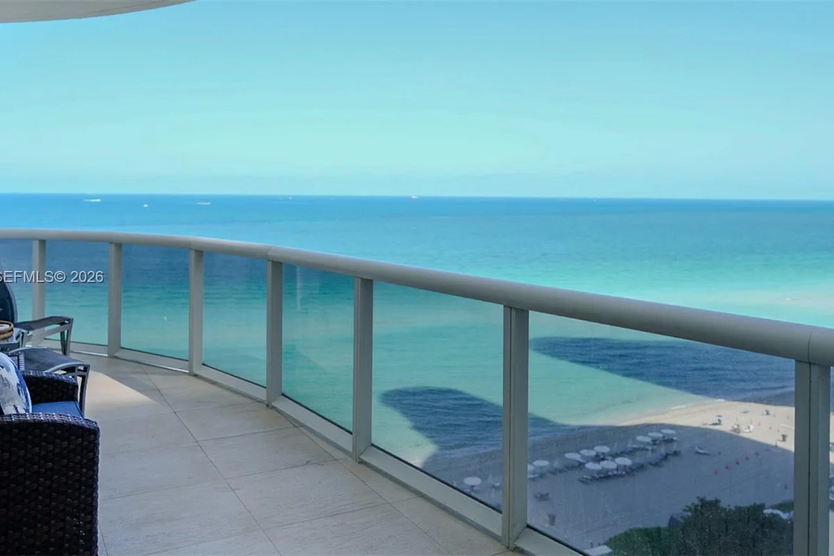 15901 Collins Ave #1102, Sunny Isles Beach: photo 1 of 20