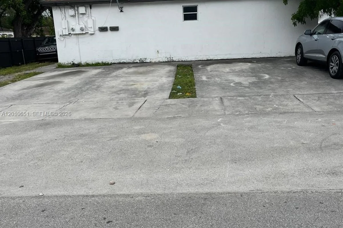 8180 NW 23rd Ave #A, Miami: photo 1 of 20