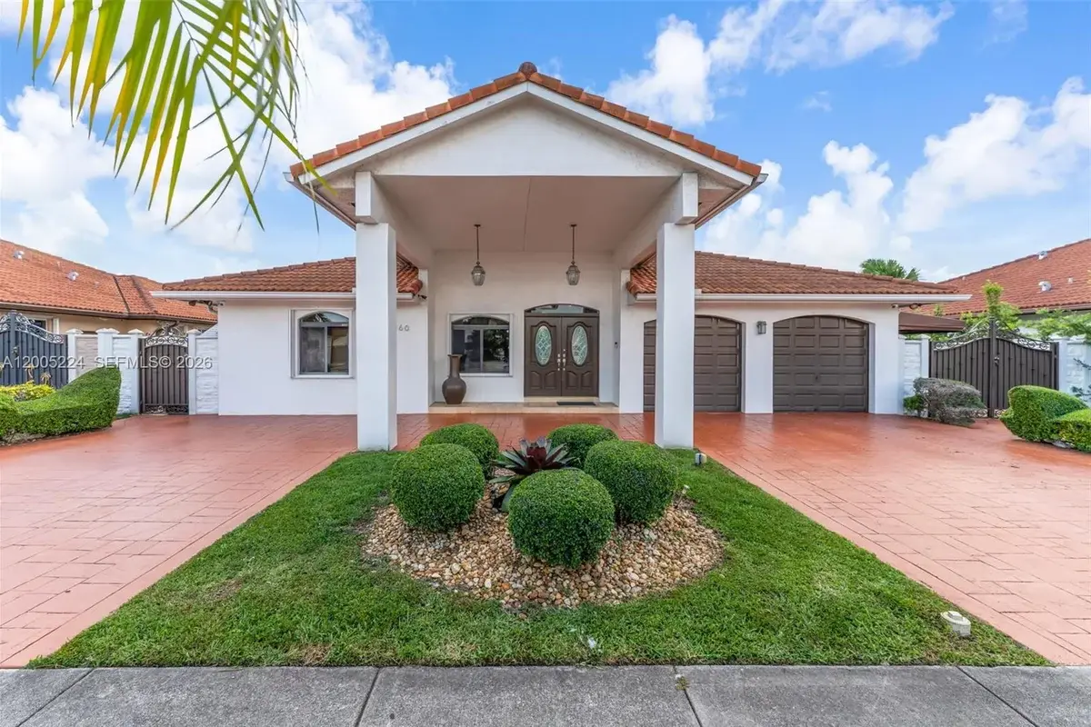 3160 SW 142nd Ave, Miami: photo 1 of 55