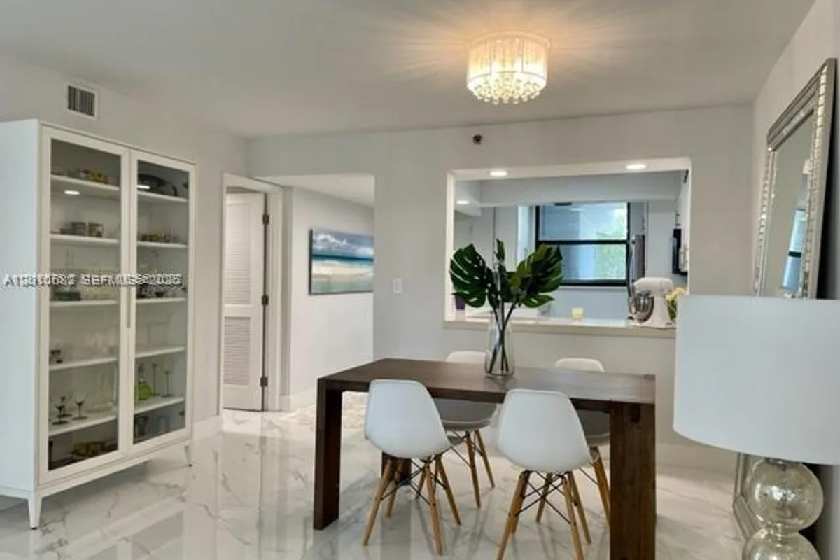1266 S Military Trl #514, Deerfield Beach: photo 1 of 30