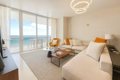 15901 Collins Ave #1203, Sunny Isles Beach: photo 1 of 39