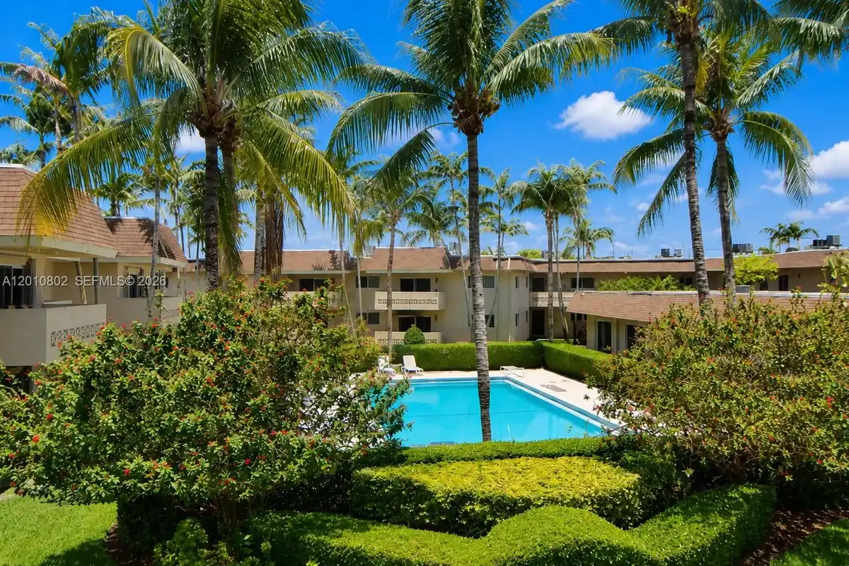 14500 SW 88th Ave #222, Palmetto Bay: photo 1 of 25