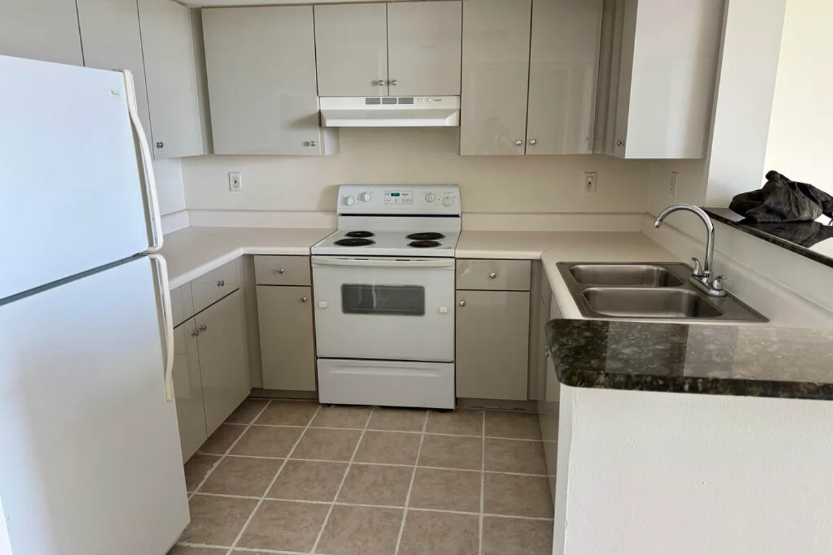 3000 Coral Way #1007, Miami: photo 1 of 31