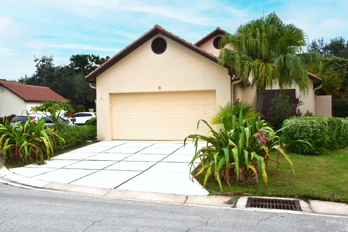 11 N Ironwood Way N, Palm Beach Gardens: photo 1 of 14