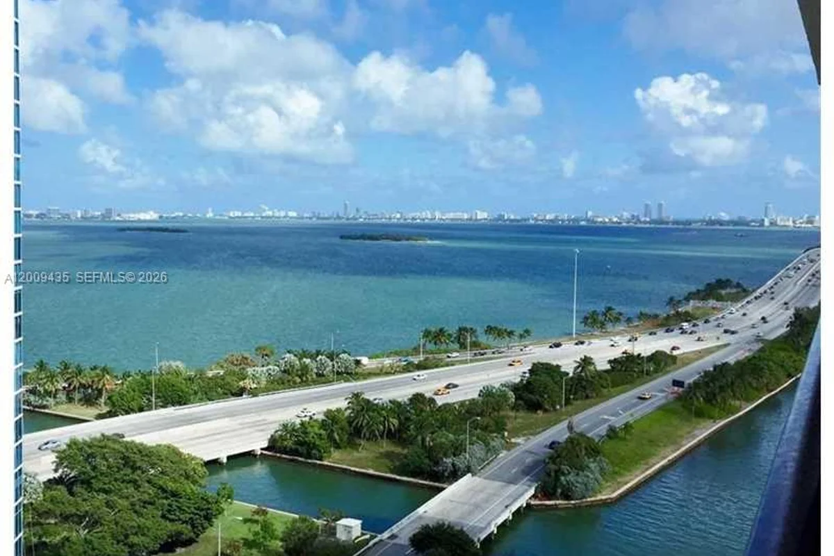 600 NE 36th St #1109, Miami: photo 1 of 50