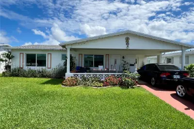 6800 NW 15th St, Margate: photo 1 of 13