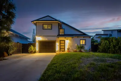 2541 Southridge Rd, Delray Beach: photo 1 of 62