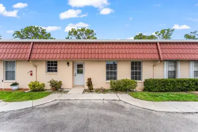 711 Laconia Cir #B, Lake Worth: photo 1 of 24
