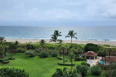 3400 N Ocean Dr #703, Riviera Beach: photo 1 of 22
