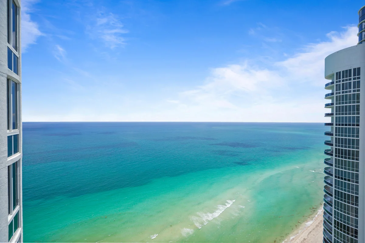 15901 Collins Ave #3902, Sunny Isles Beach: photo 1 of 17