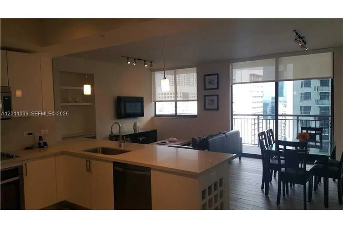 999 SW 1st Ave #2514, Miami: photo 1 of 11