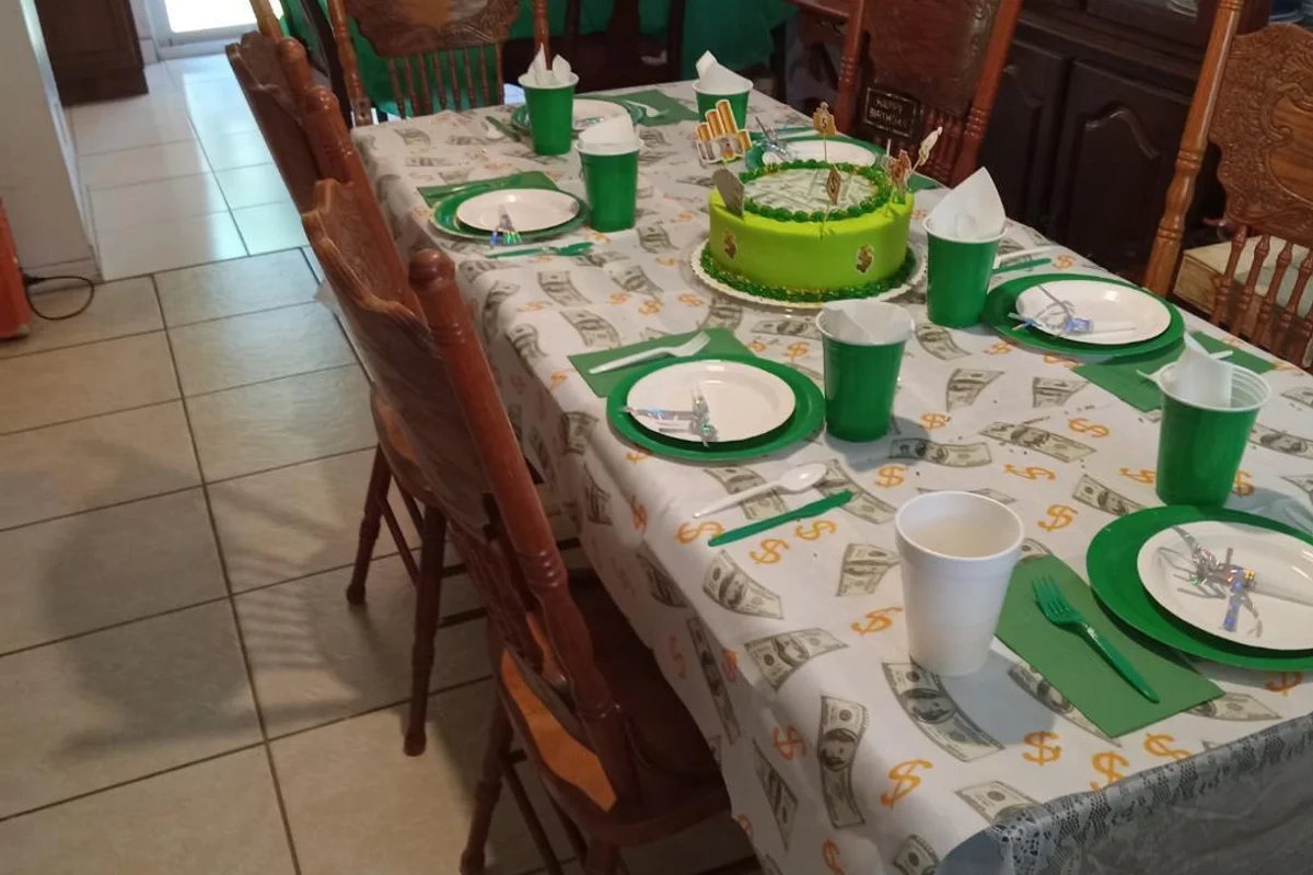 2829 NW 9th Pl, Fort Lauderdale: photo 1 of 1