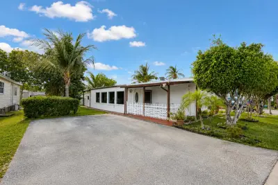 11201 SW 55th St #F16, Miramar: photo 1 of 21