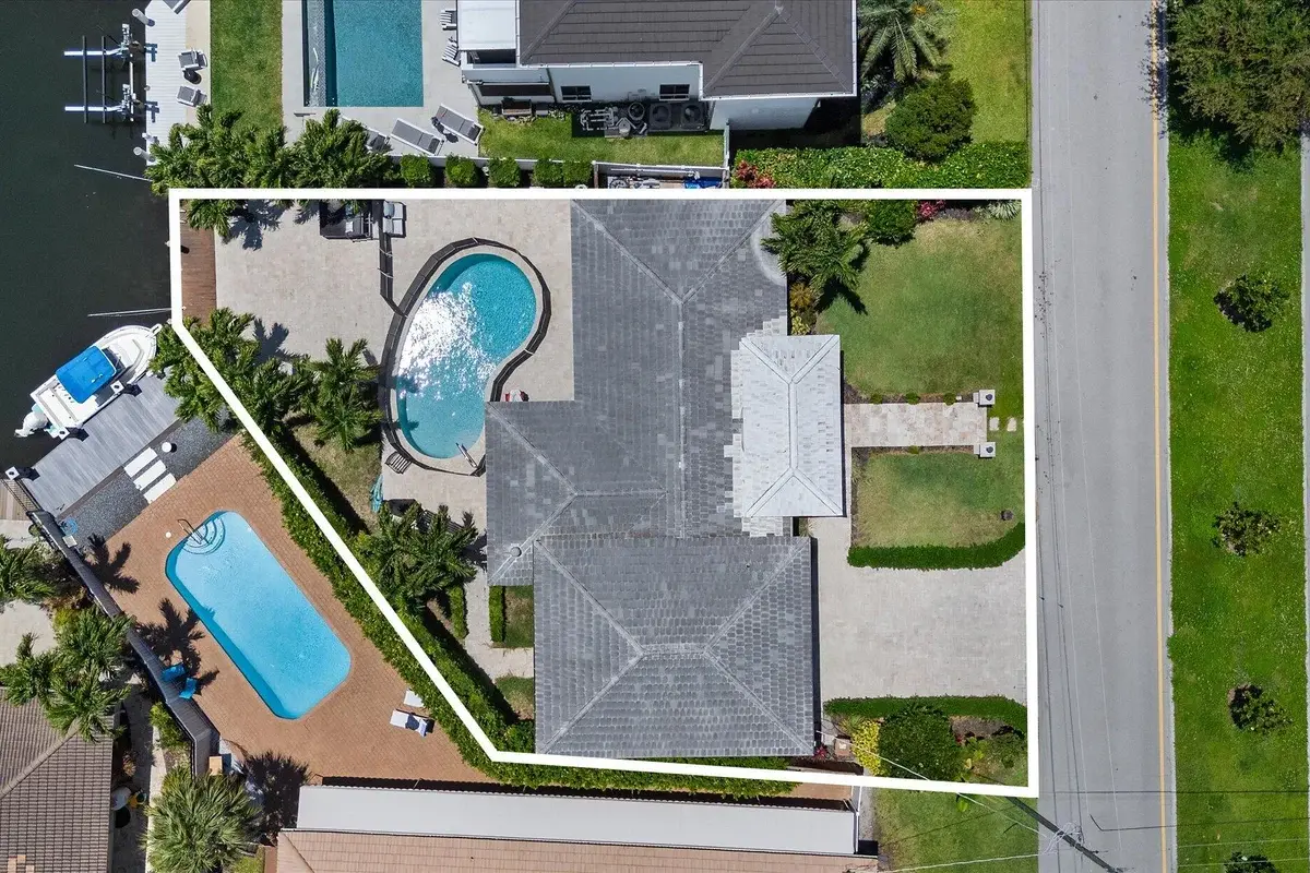 2948 NE 35th Ct, Lighthouse Point: photo 1 of 47