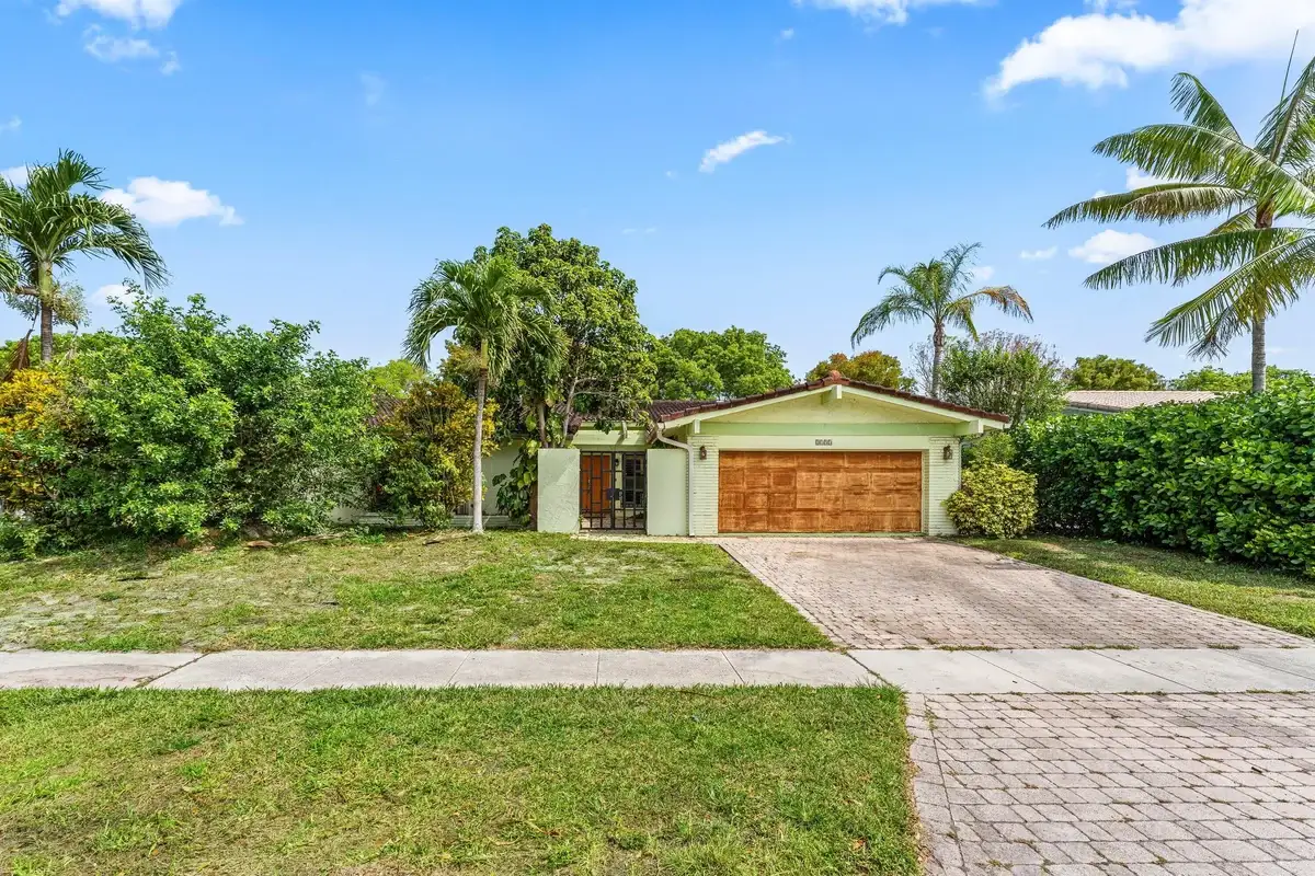 2753 NW 34th St, Boca Raton: photo 1 of 41