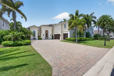 4131 Venetia Way, Palm Beach Gardens: photo 1 of 101