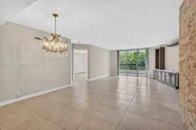3500 Mystic Pointe Dr #302, Aventura: photo 1 of 33