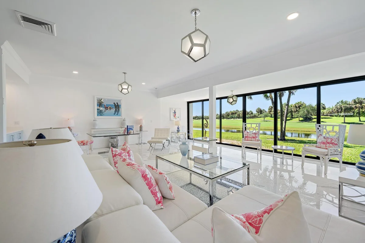 2435 Presidential Way #H, West Palm Beach: photo 1 of 76