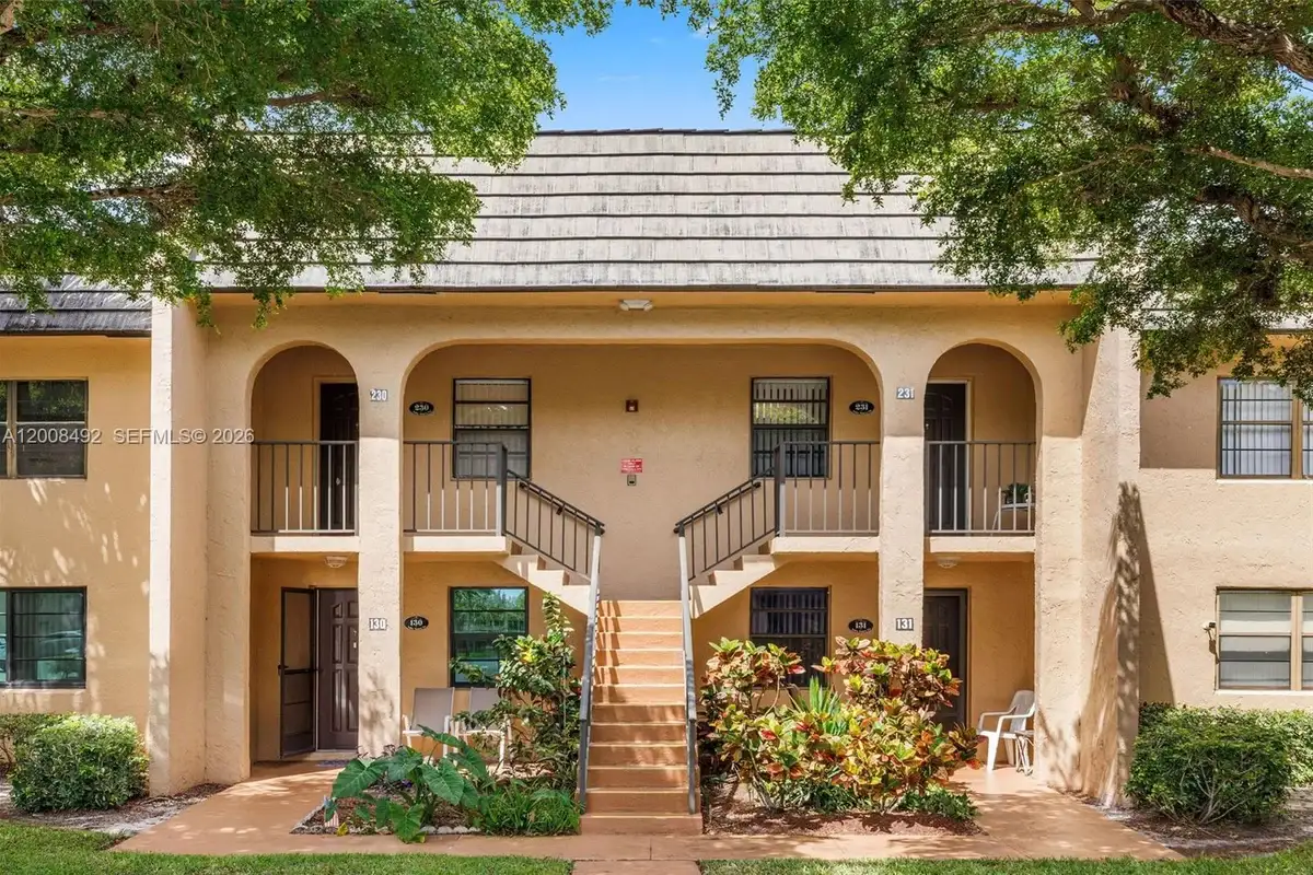 145 Lake Nancy Ln #230, West Palm Beach: photo 1 of 42