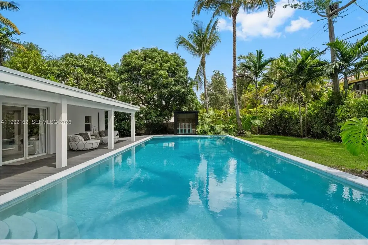 7531 SW 52nd Ct, Miami: photo 1 of 56