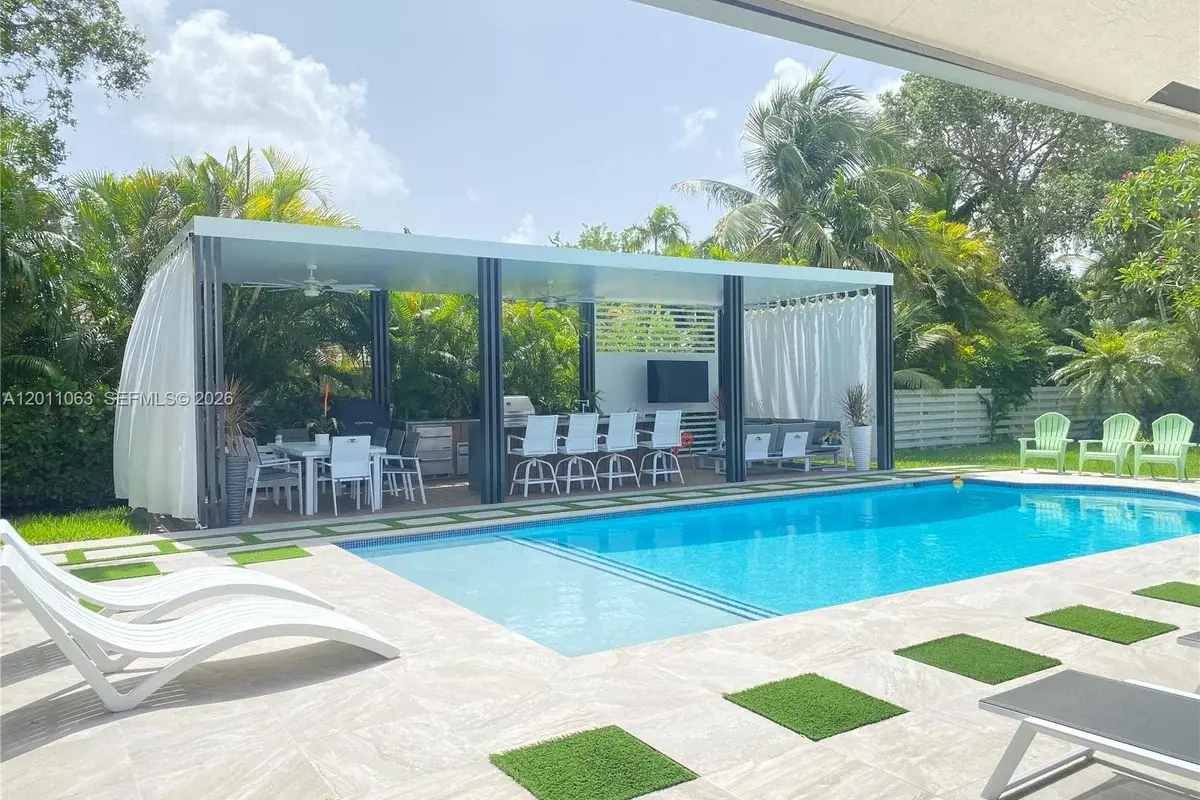 13255 SW 106th Ave, Miami: photo 1 of 1
