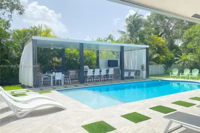 13255 SW 106th Ave, Miami: photo 1 of 1