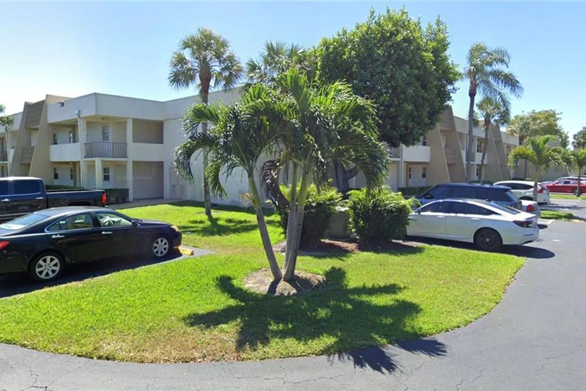 2600 Fiore Way #208-B, Delray Beach: photo 1 of 6