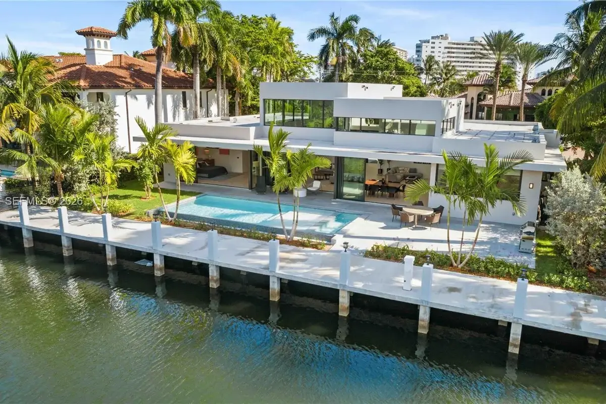 401 Royal Plaza Dr, Fort Lauderdale: photo 1 of 71